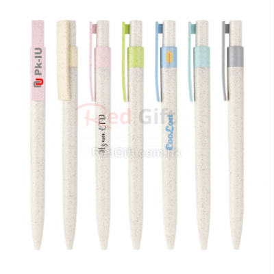 Wheat straw pen
