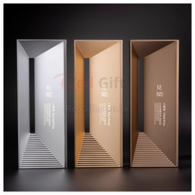 創意步步高金屬獎杯