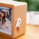 Hand-cranked flip picture viewer Hand-cranked flip picture viewer