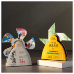 Creative Metal Rotating Crystal Trophy