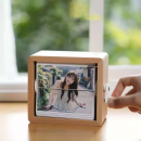 Hand-cranked flip picture viewer Hand-cranked flip picture viewer