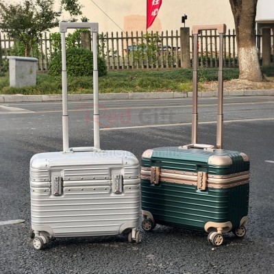 萬向輪拉桿行李箱