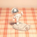 Astronaut Cell Phone Holder