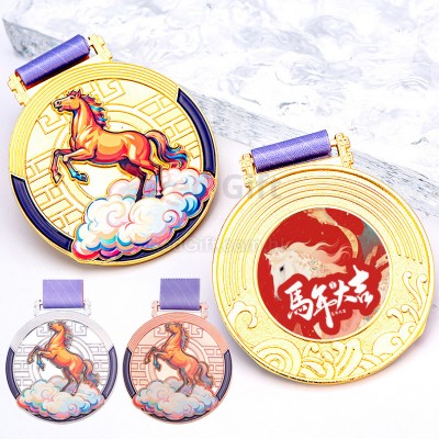一馬當先金屬獎牌