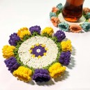Woven flower cup mat