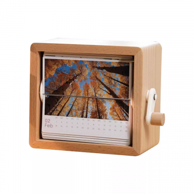 Hand-cranked flip picture viewer Hand-cranked flip picture viewer