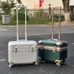 萬向輪拉桿行李箱