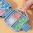 便攜式雙重密封矽膠圈卡扣式分格藥品收納盒