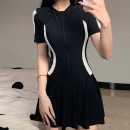 連體女泳衣