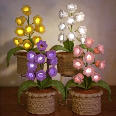 手工鉤織9頭帶燈鈴蘭花毛線盆栽 手工鉤織9頭帶燈鈴蘭花毛線盆栽