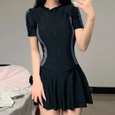連體女泳衣