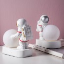 Spaceman Model Desktop Creative Night Light