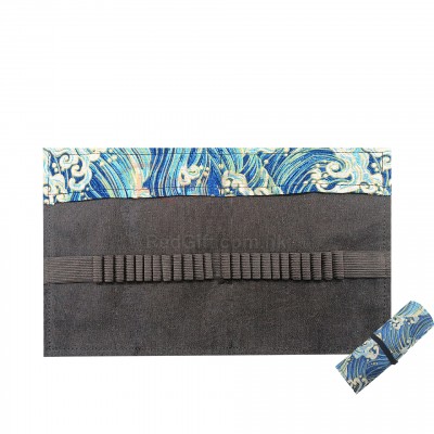 Roll-up pencil case